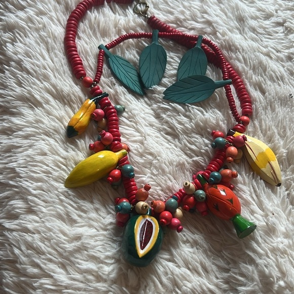 Vintage Layered Fruit wooden Necklace!! - Picture 5 of 5